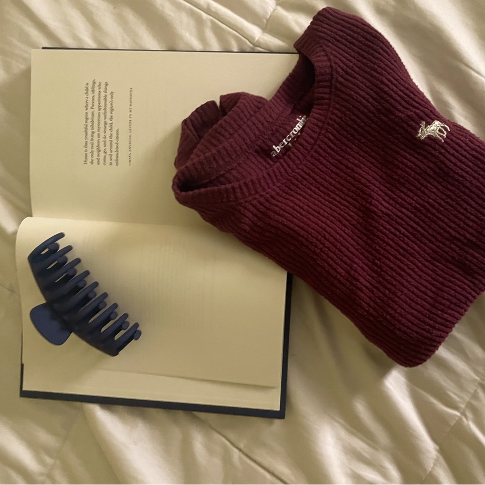 Abercrombie sweater #preppy #fall #sweater #abercrombie #autumn